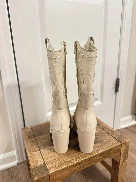 VINCE CAMUTO Alisah Square Toe Western Boot in Rich Cream Size US 9 - Picture 5 of 8